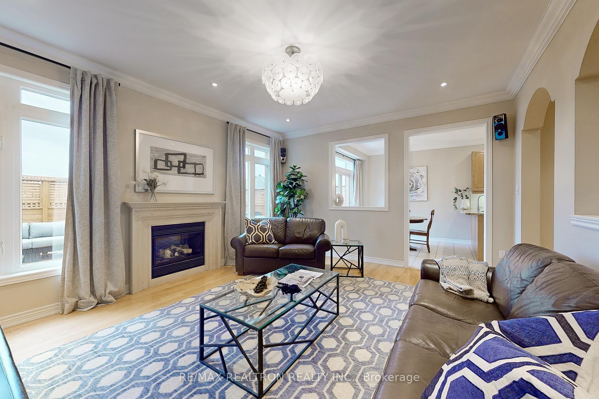 Photo 11 of 8 Sandwood Drive, Vaughan, Patterson — HOMEH