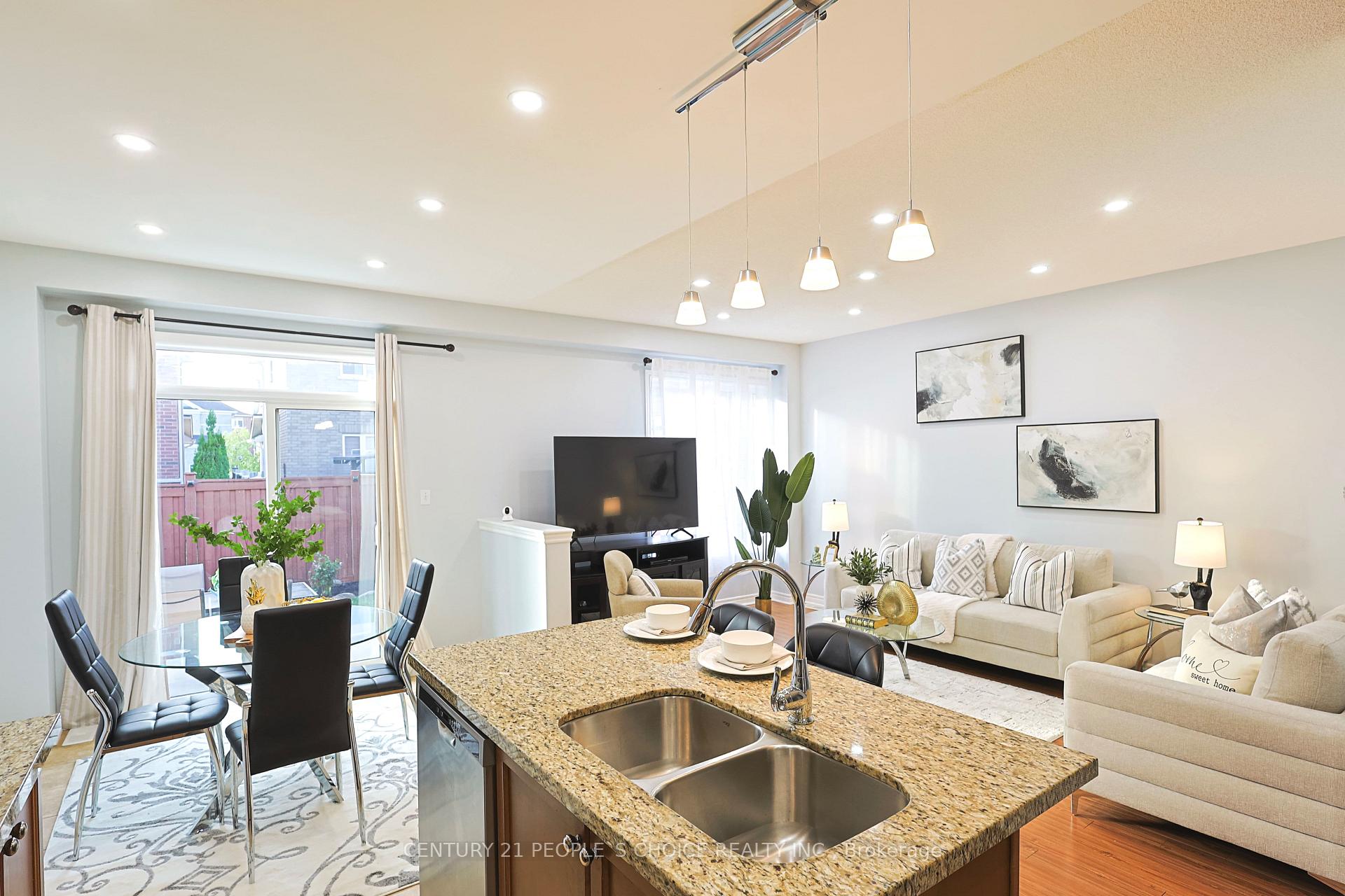 Photo 12 of 114 Begonia Crescent, Brampton, Northwest Sandalwood Parkway — HOMEH