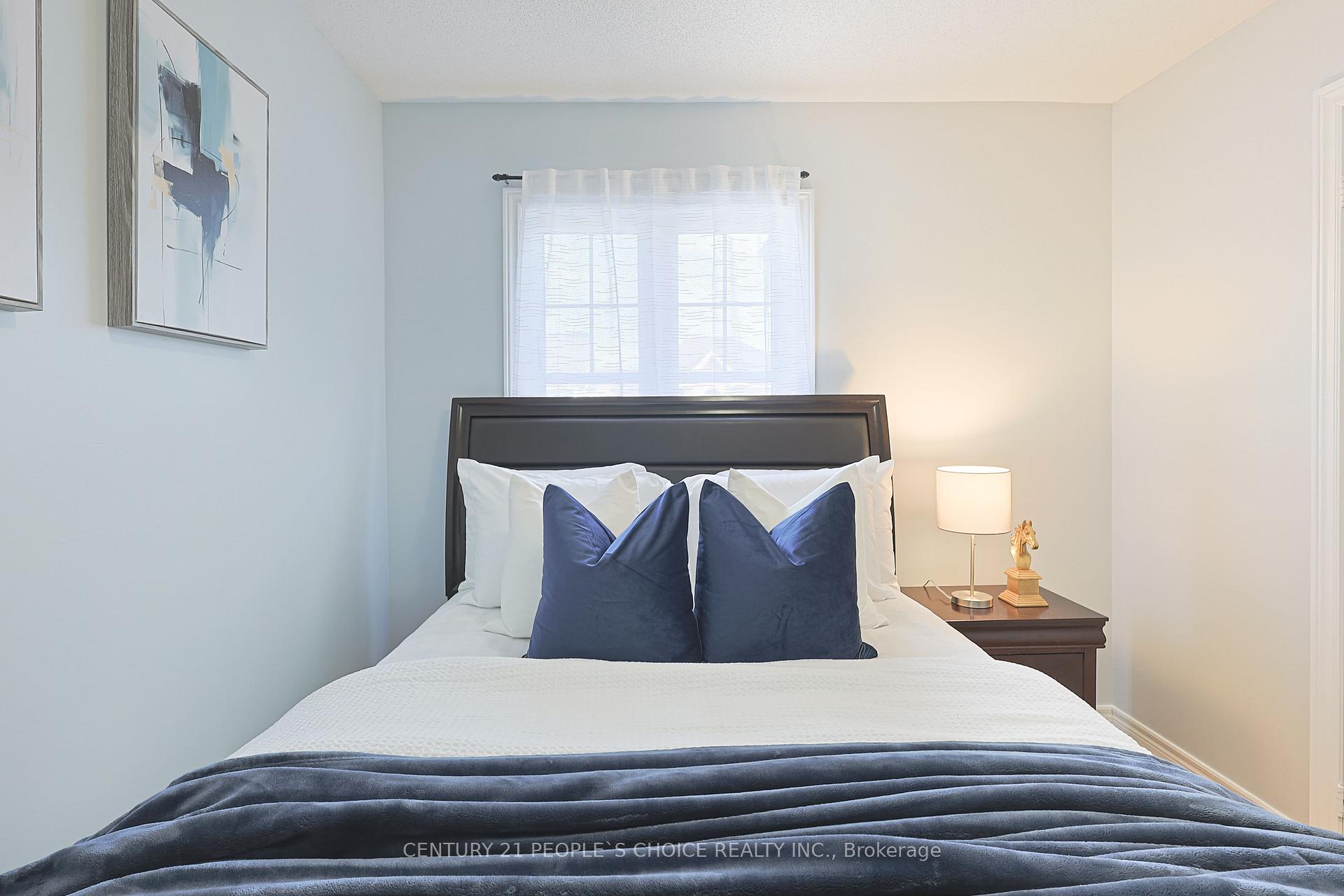 Photo 32 of 114 Begonia Crescent, Brampton, Northwest Sandalwood Parkway — HOMEH