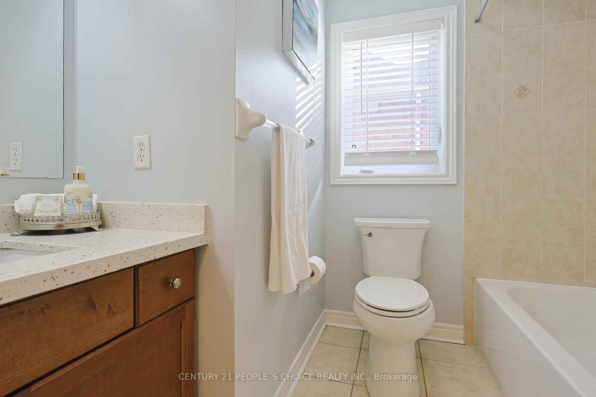 Photo 35 of 114 Begonia Crescent, Brampton, Northwest Sandalwood Parkway — HOMEH
