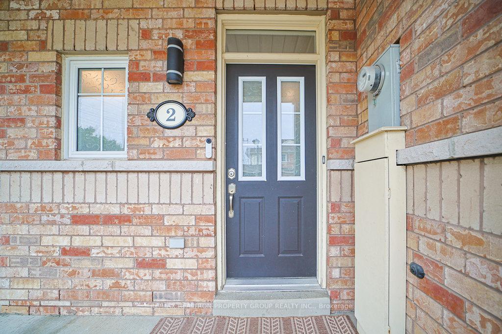 Photo 5 of 2 Croker Drive, Ajax, South East — HOMEH