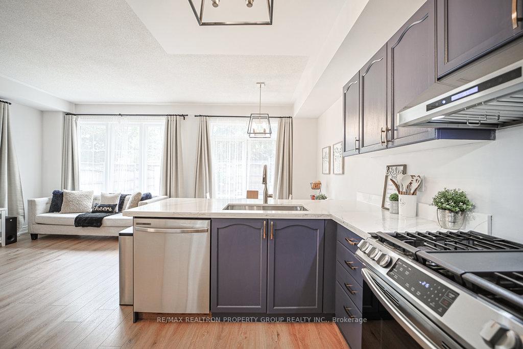 Photo 21 of 2 Croker Drive, Ajax, South East — HOMEH