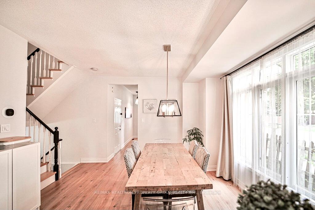 Photo 17 of 2 Croker Drive, Ajax, South East — HOMEH
