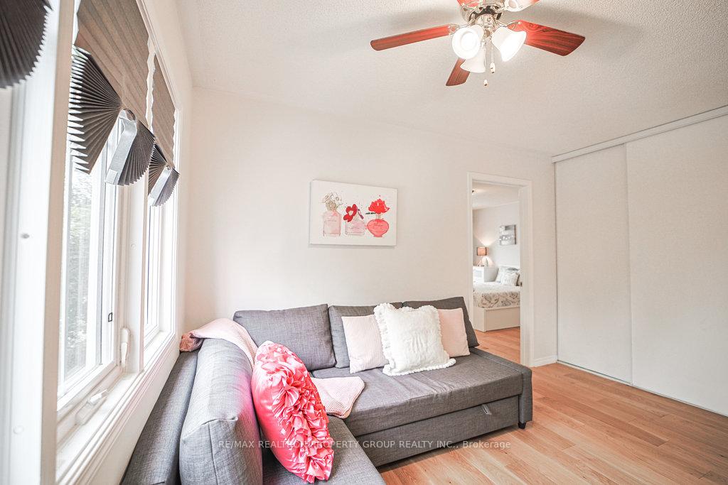 Photo 23 of 2 Croker Drive, Ajax, South East — HOMEH