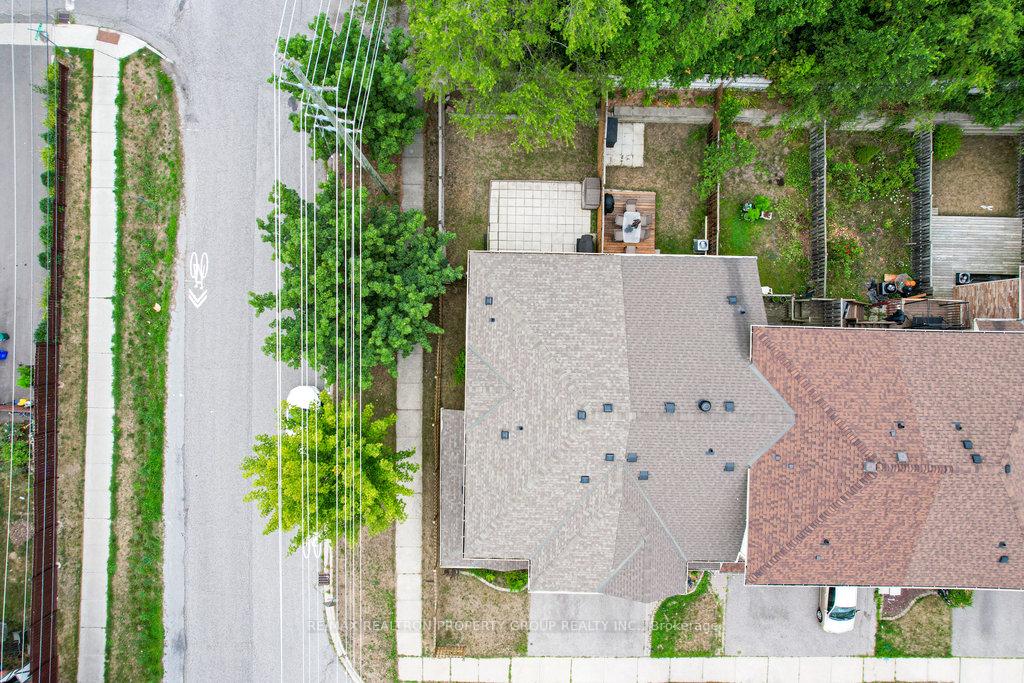 Photo 44 of 2 Croker Drive, Ajax, South East — HOMEH