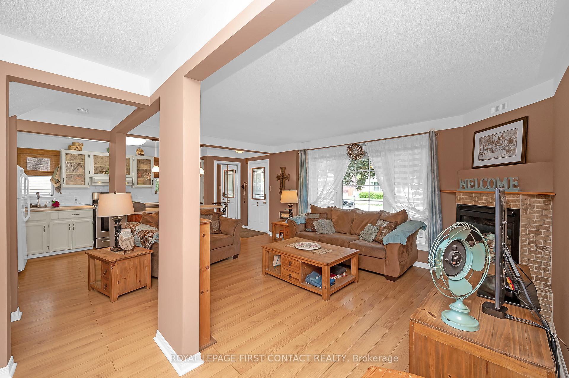 Photo 7 of 164 Adair Avenue N, Hamilton, McQuesten — HOMEH