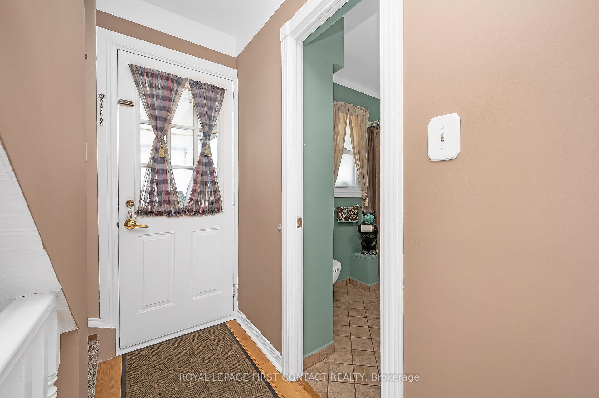 Photo 14 of 164 Adair Avenue N, Hamilton, McQuesten — HOMEH