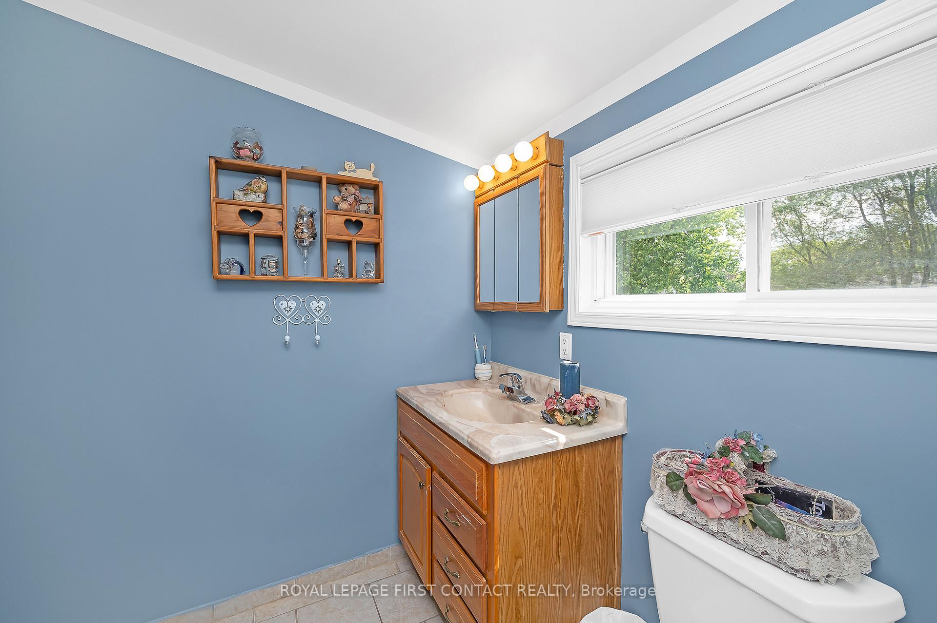 Photo 18 of 164 Adair Avenue N, Hamilton, McQuesten — HOMEH