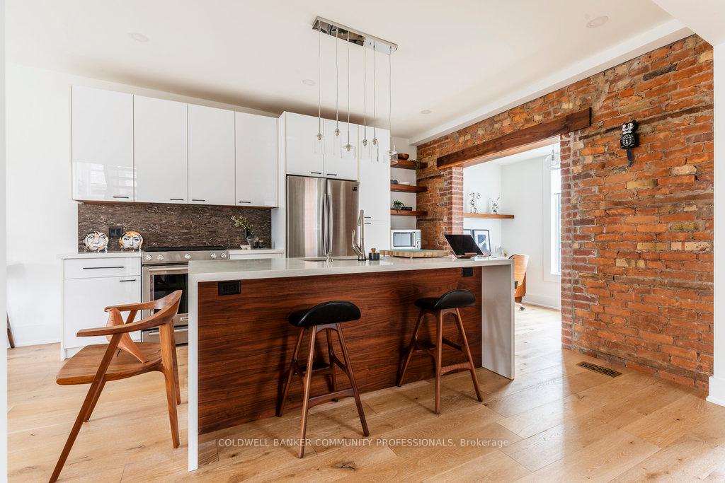 Photo 16 of 72 Rosslyn Avenue S, Hamilton, Delta — HOMEH