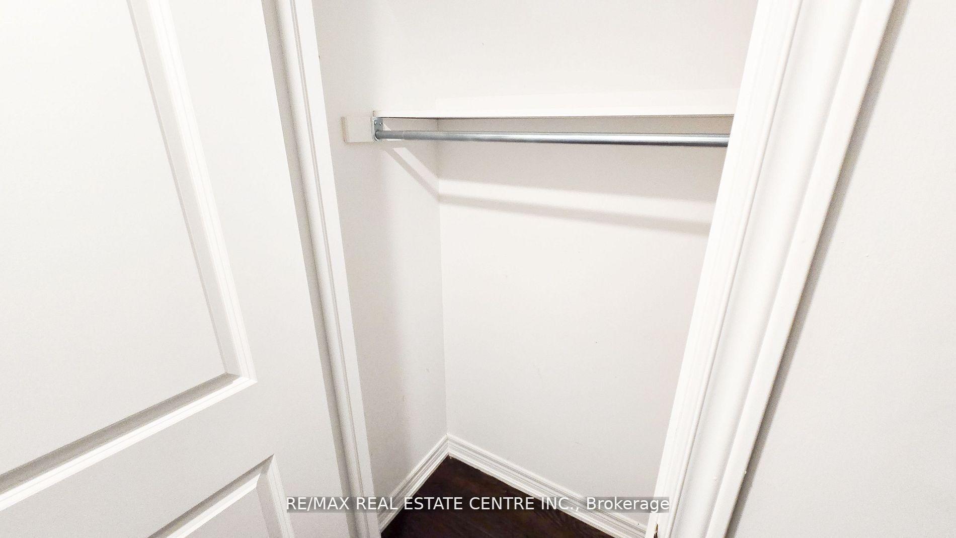 Photo 5 of 408 Salem Road S, Ajax, South East — HOMEH