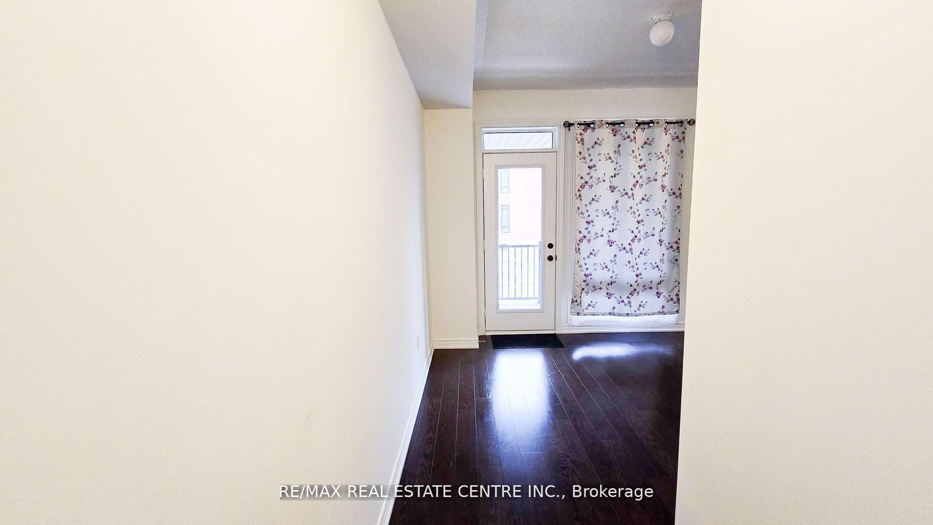 Photo 6 of 408 Salem Road S, Ajax, South East — HOMEH