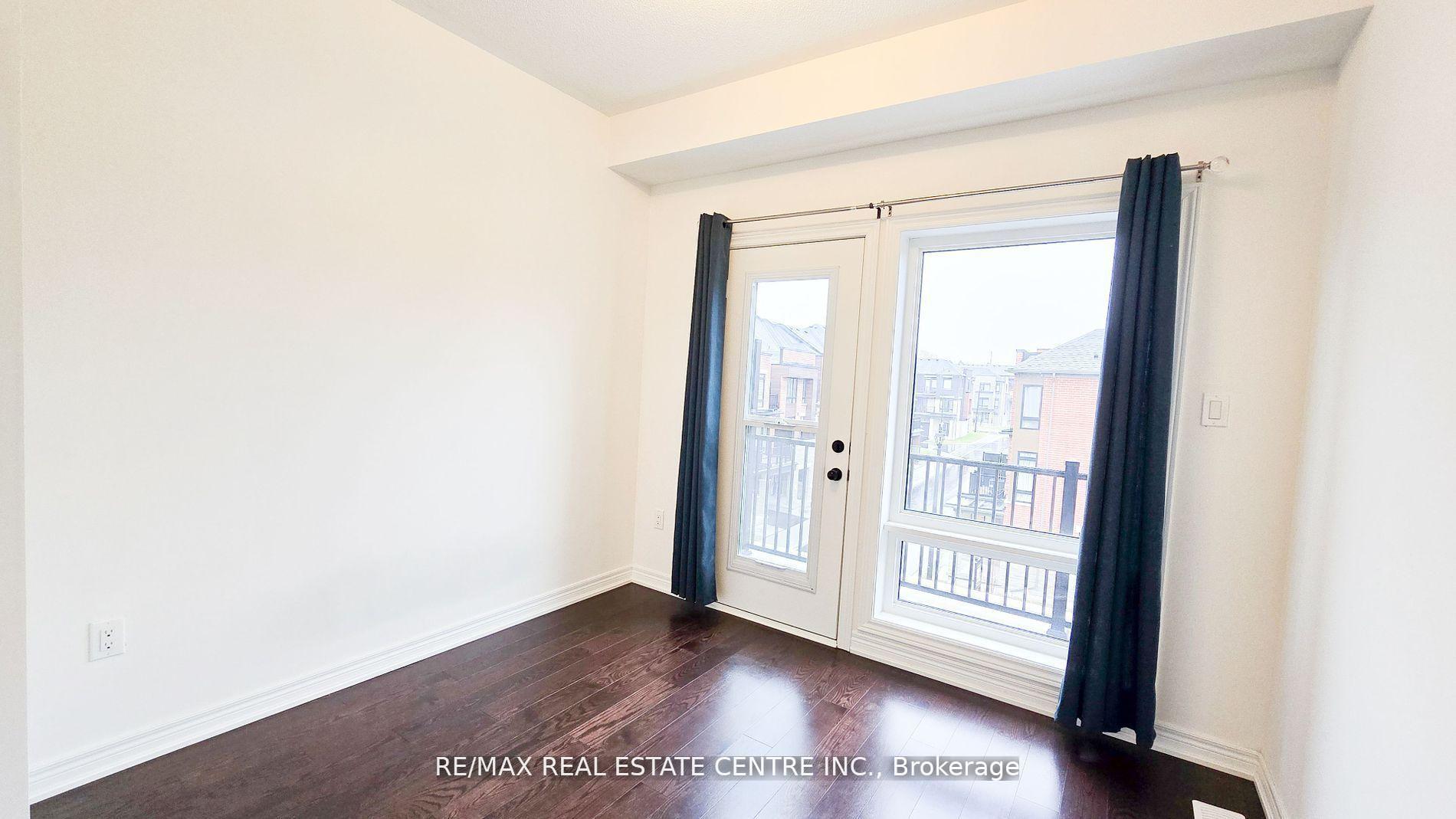 Photo 9 of 408 Salem Road S, Ajax, South East — HOMEH