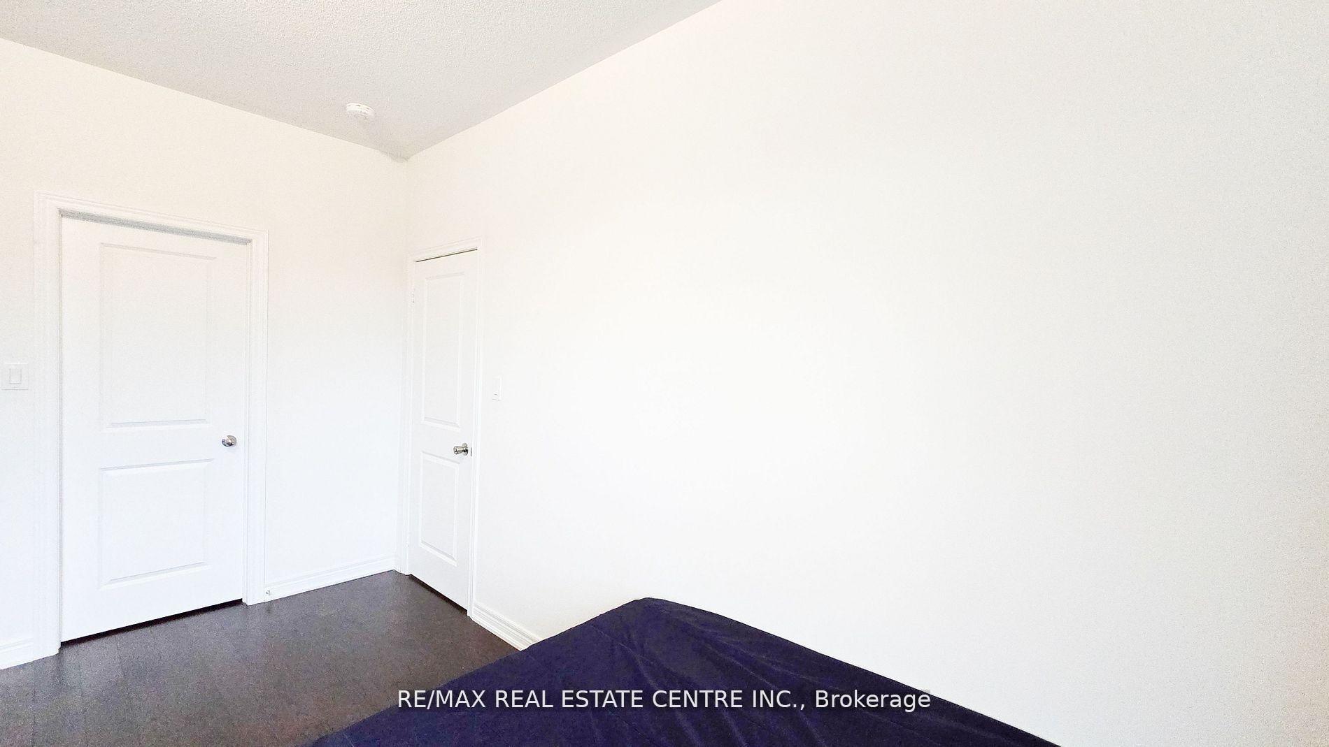 Photo 29 of 408 Salem Road S, Ajax, South East — HOMEH