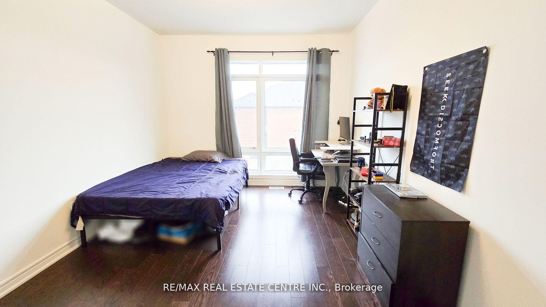 Photo 30 of 408 Salem Road S, Ajax, South East — HOMEH