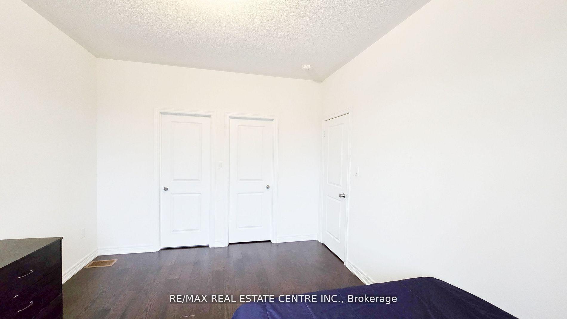 Photo 33 of 408 Salem Road S, Ajax, South East — HOMEH
