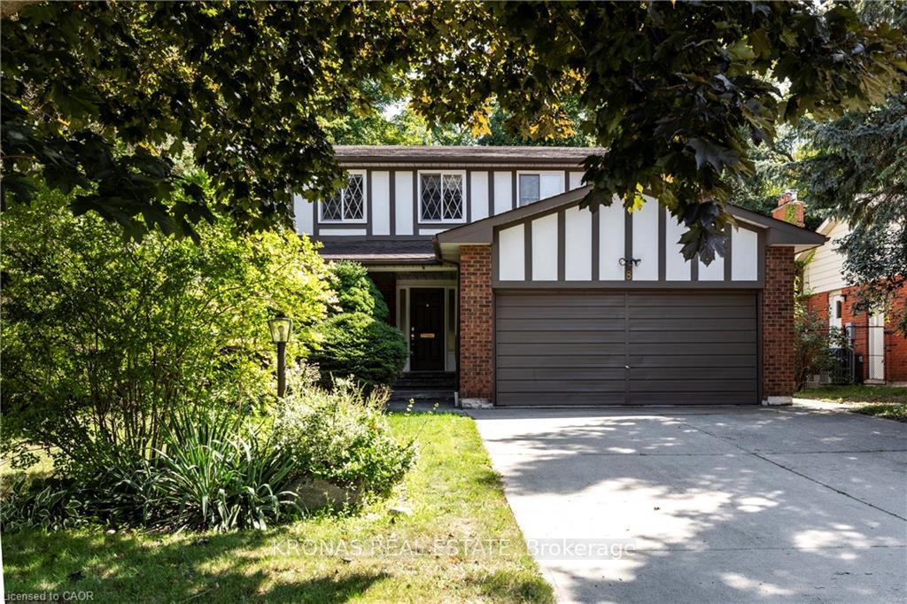 Photo 1 of 8 Jerome Park Drive, Hamilton, Dundas — HOMEH