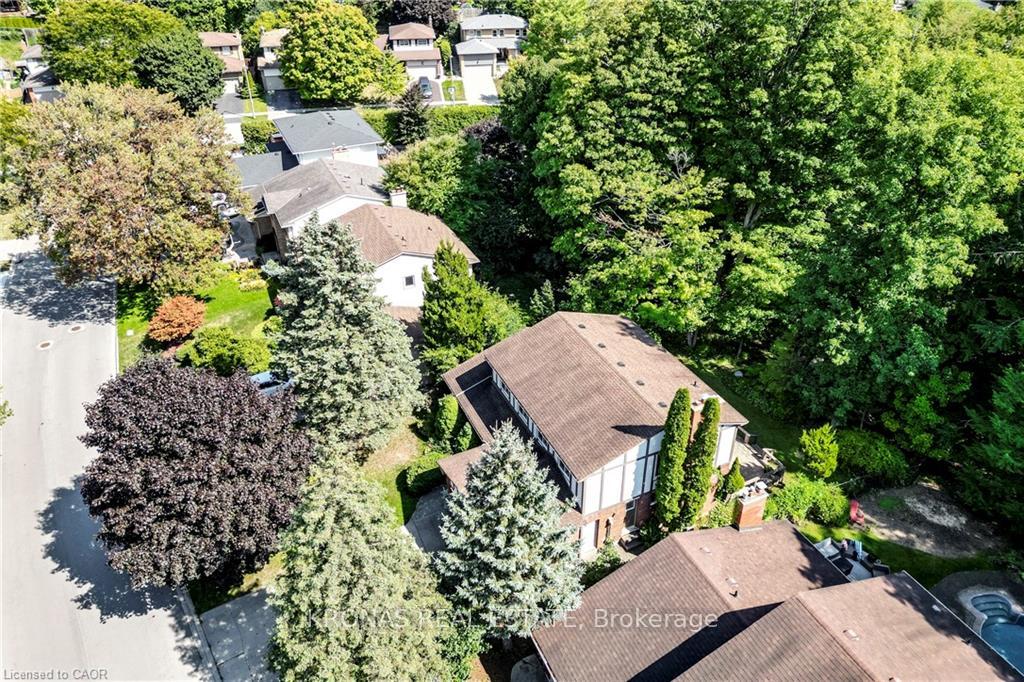 Photo 22 of 8 Jerome Park Drive, Hamilton, Dundas — HOMEH