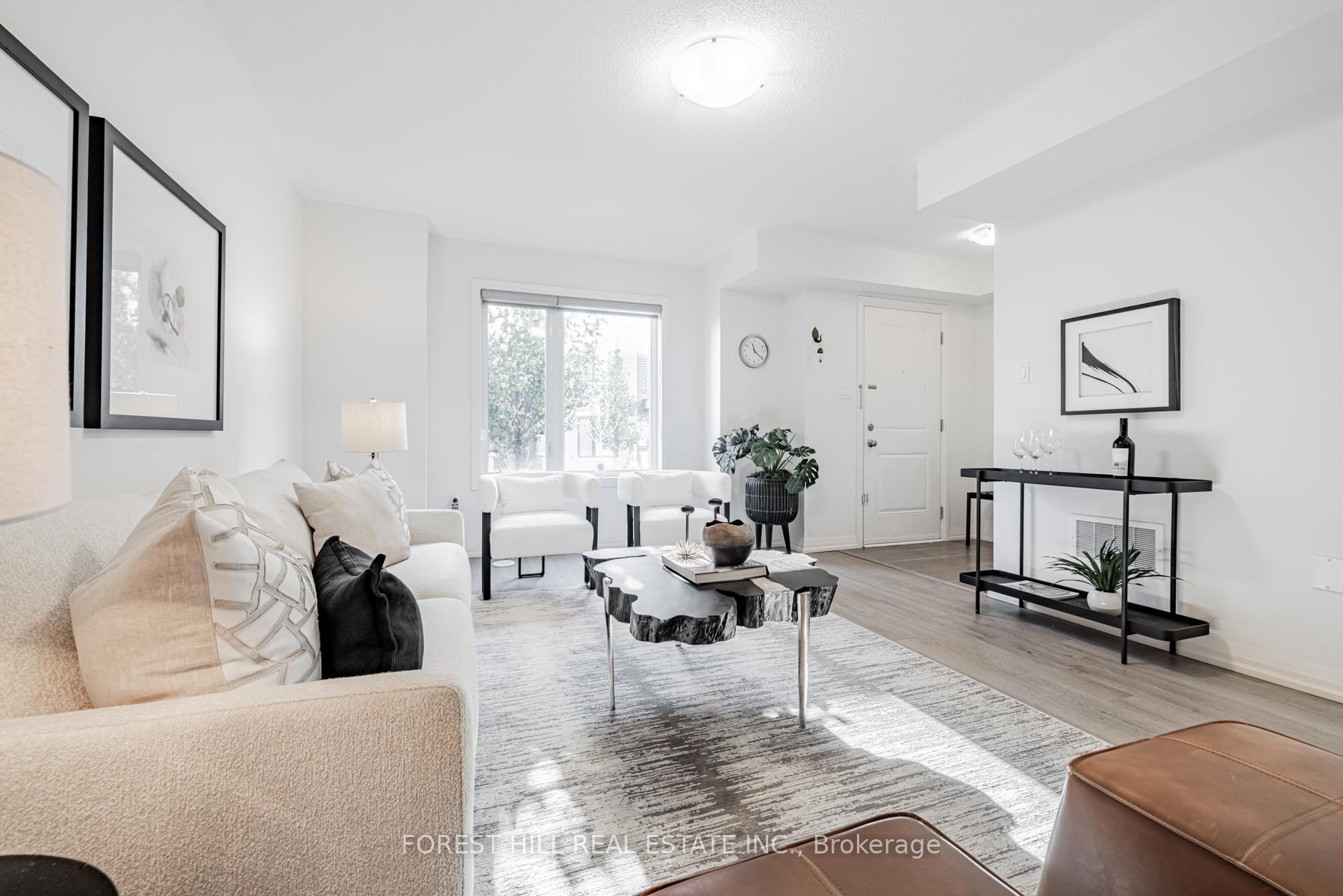 Photo 1 of 15 Cohen Way, Vaughan, Patterson — HOMEH