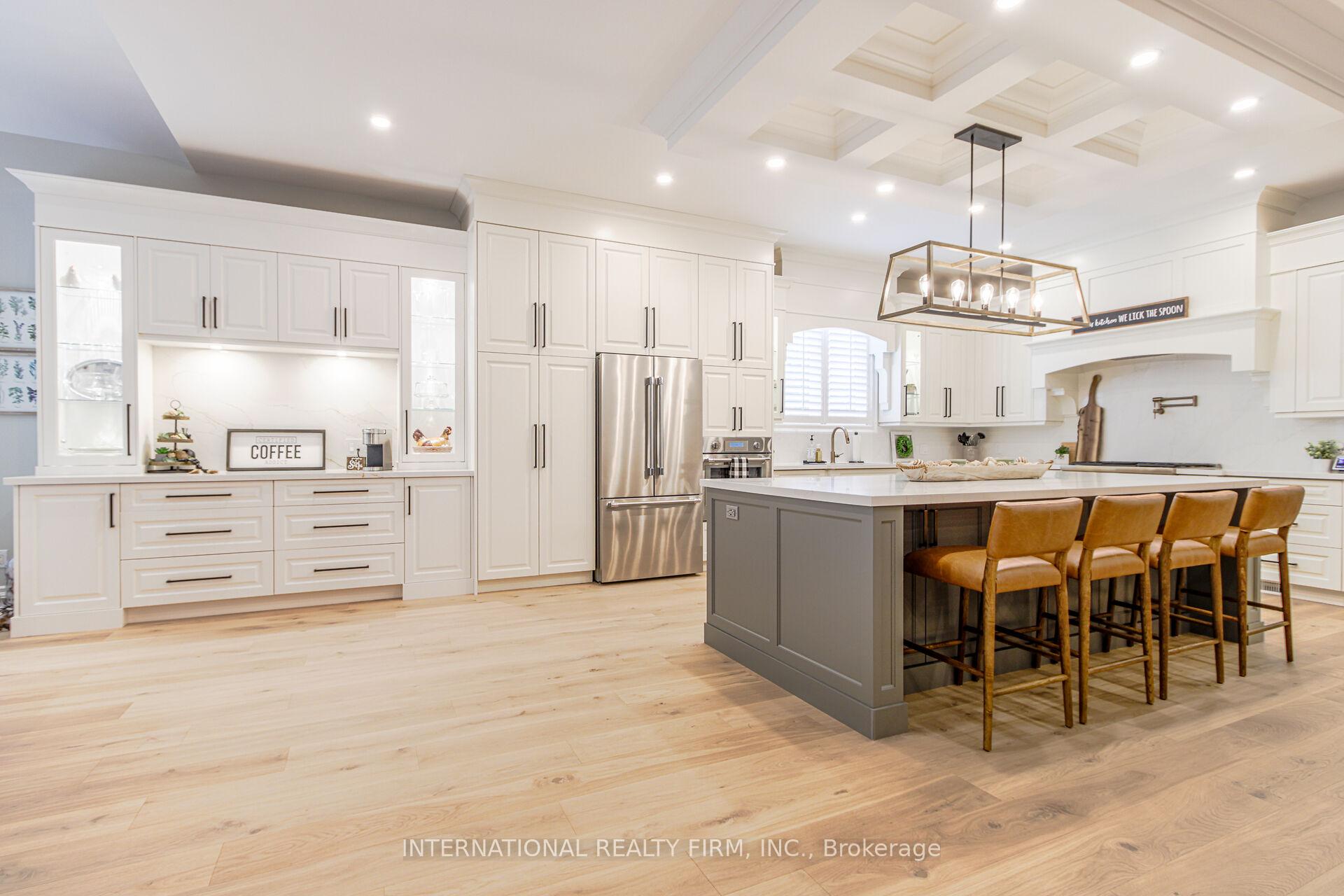 Photo 1 of 38 Brian Boulevard, Hamilton, Waterdown — HOMEH