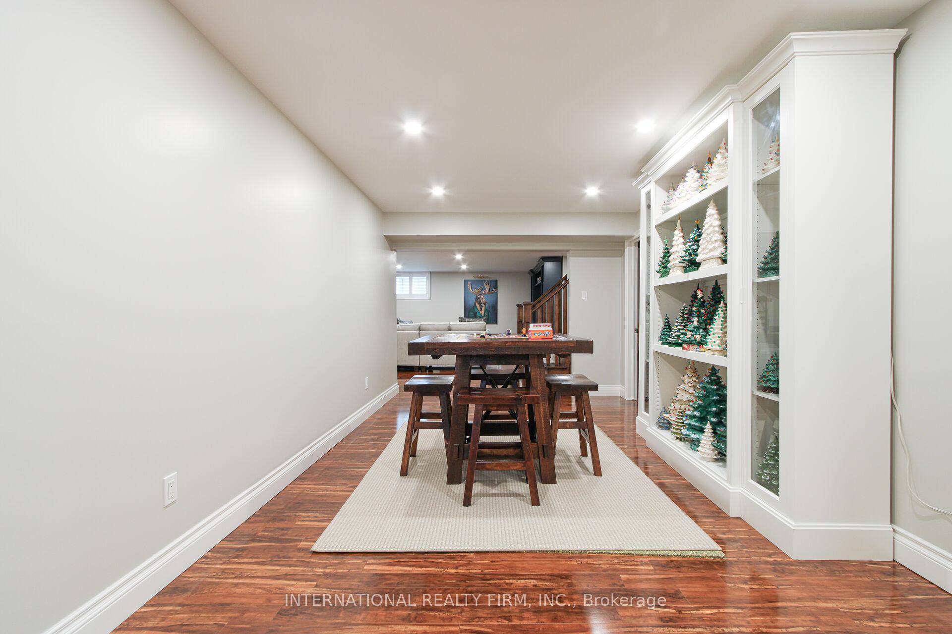Photo 9 of 38 Brian Boulevard, Hamilton, Waterdown — HOMEH