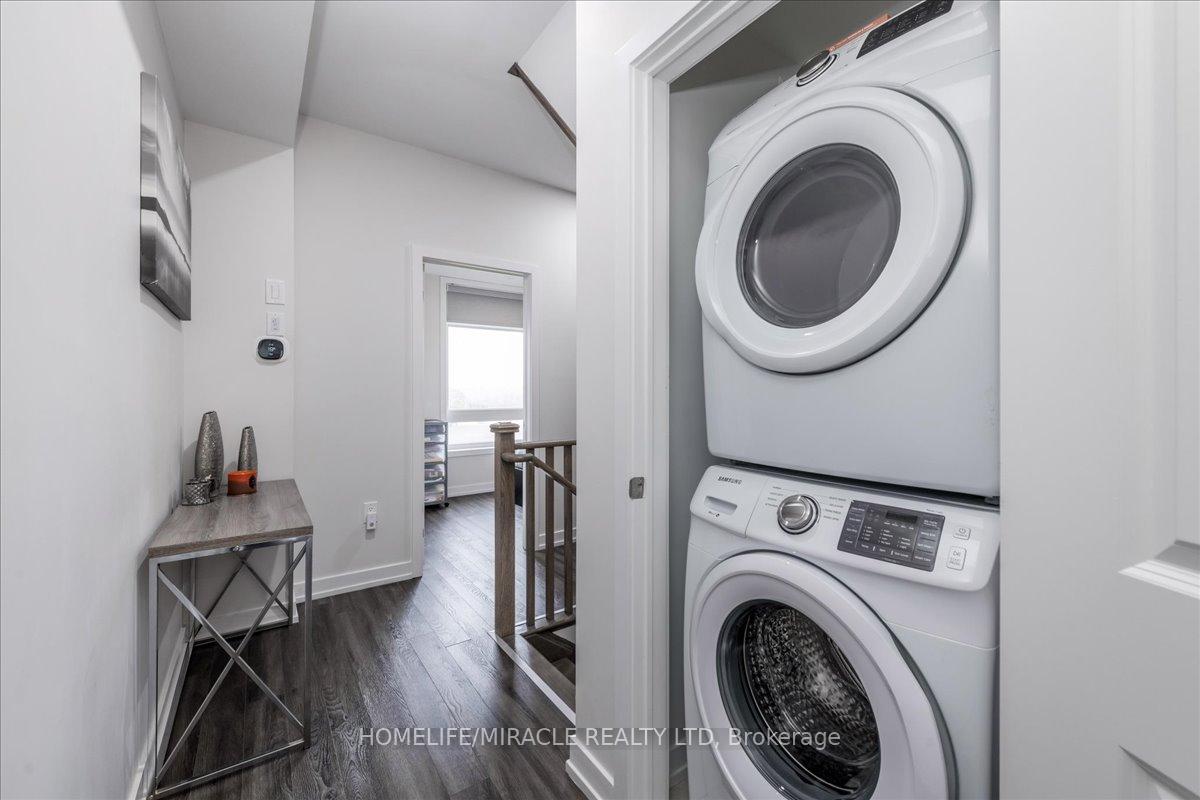 Photo 15 of 302 Dalhousie Street W, Vaughan, Vaughan Grove — HOMEH