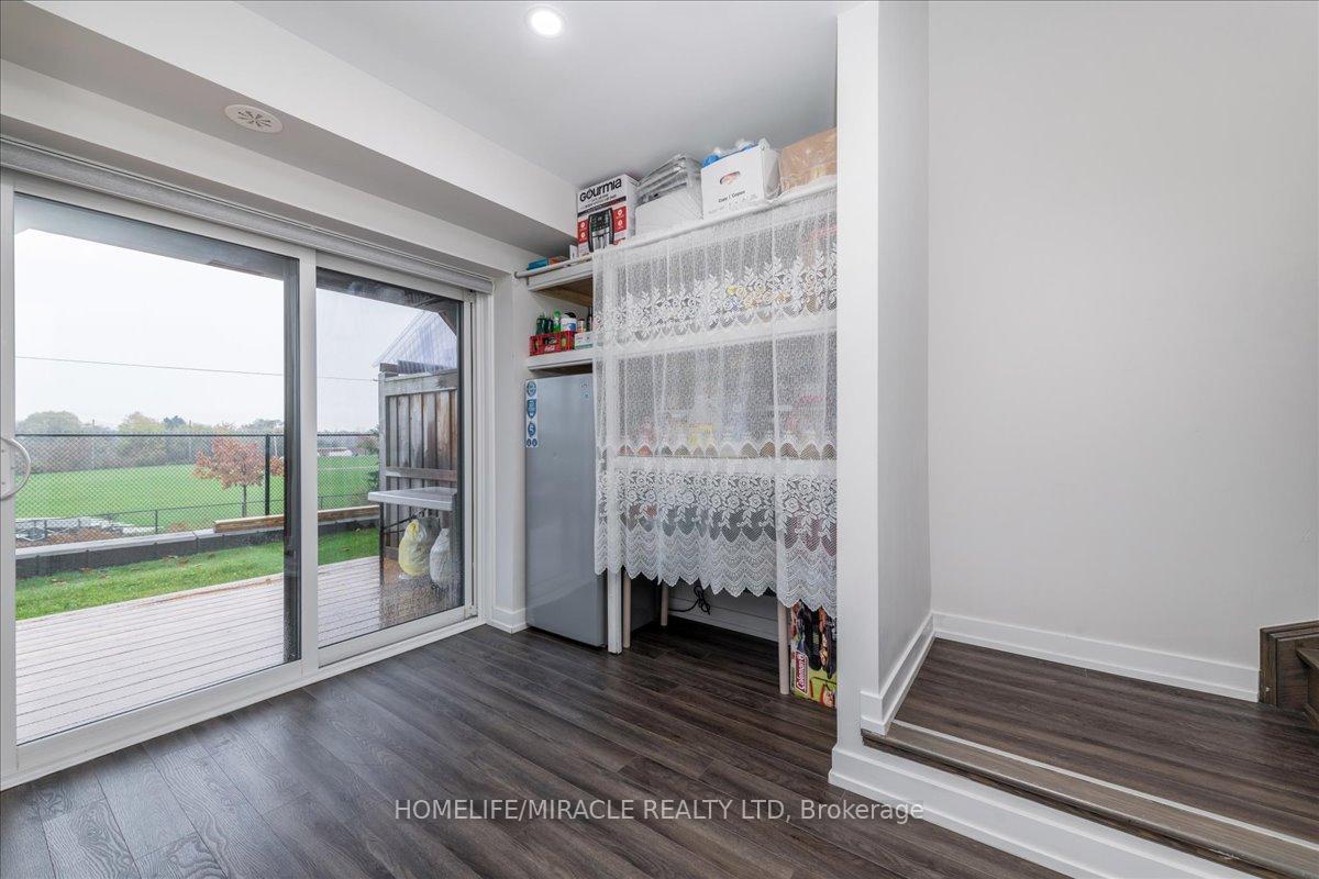 Photo 24 of 302 Dalhousie Street W, Vaughan, Vaughan Grove — HOMEH