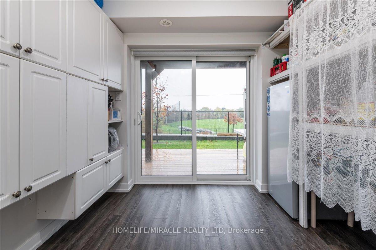 Photo 25 of 302 Dalhousie Street W, Vaughan, Vaughan Grove — HOMEH