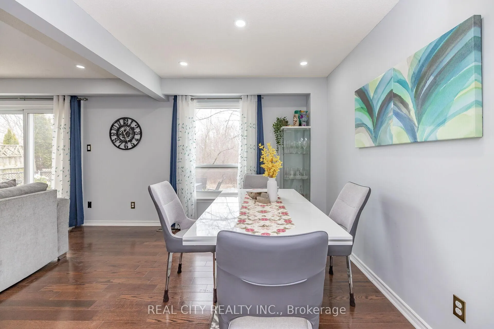 Photo 14 of 70 Majestic Crescent, Brampton, Central Park — HOMEH
