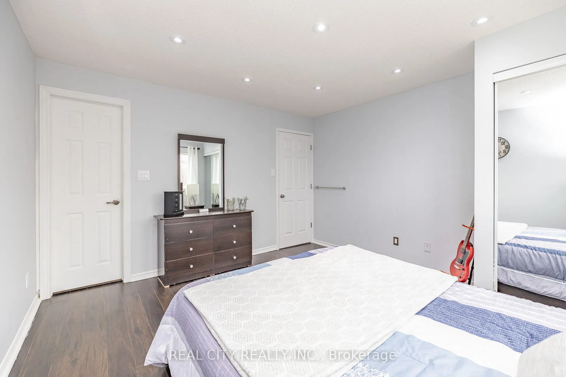 Photo 18 of 70 Majestic Crescent, Brampton, Central Park — HOMEH