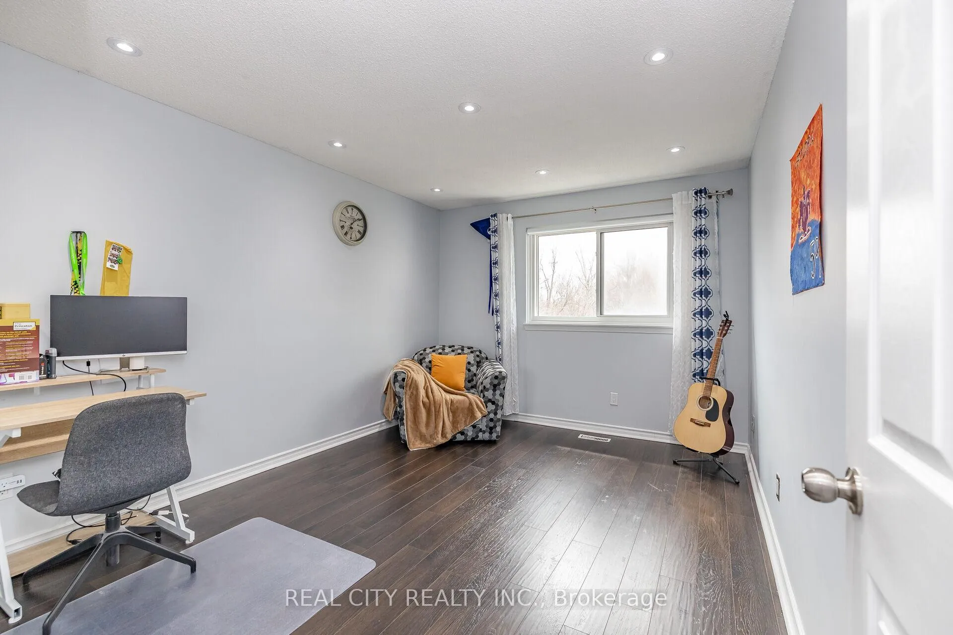 Photo 20 of 70 Majestic Crescent, Brampton, Central Park — HOMEH