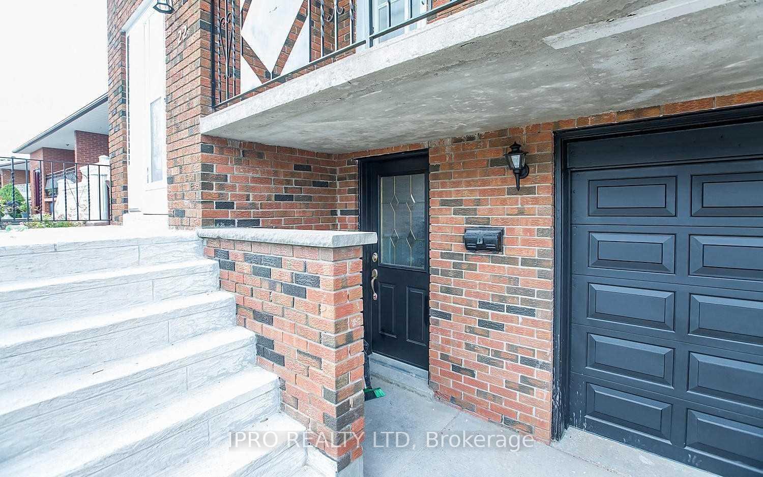 Photo 11 of 22 Norbert Road, Brampton, Brampton South — HOMEH