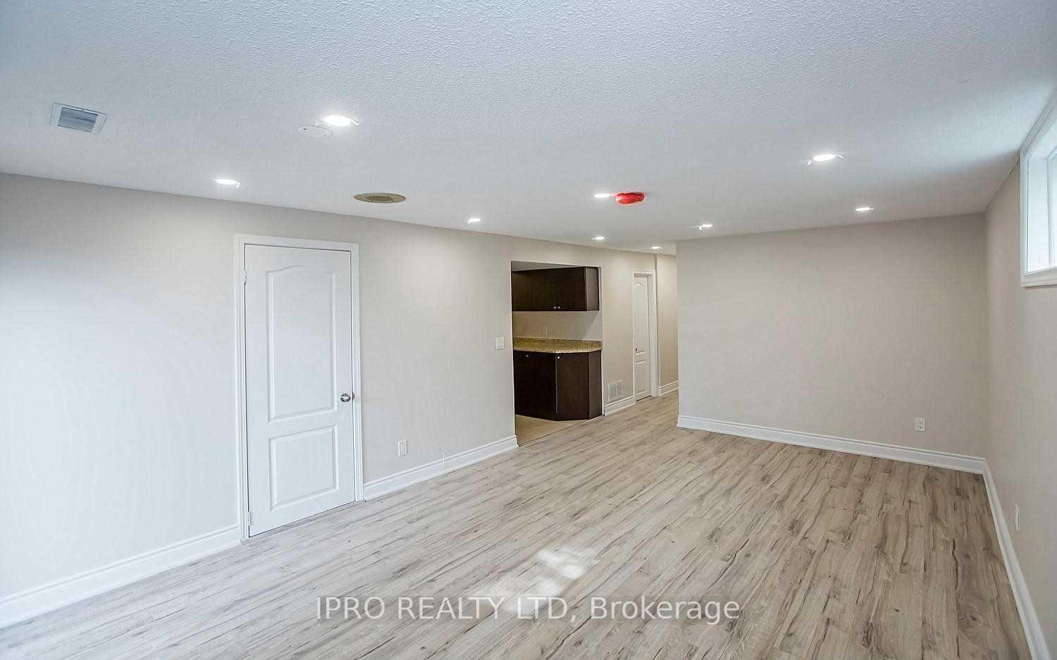 Photo 5 of 22 Norbert Road, Brampton, Brampton South — HOMEH