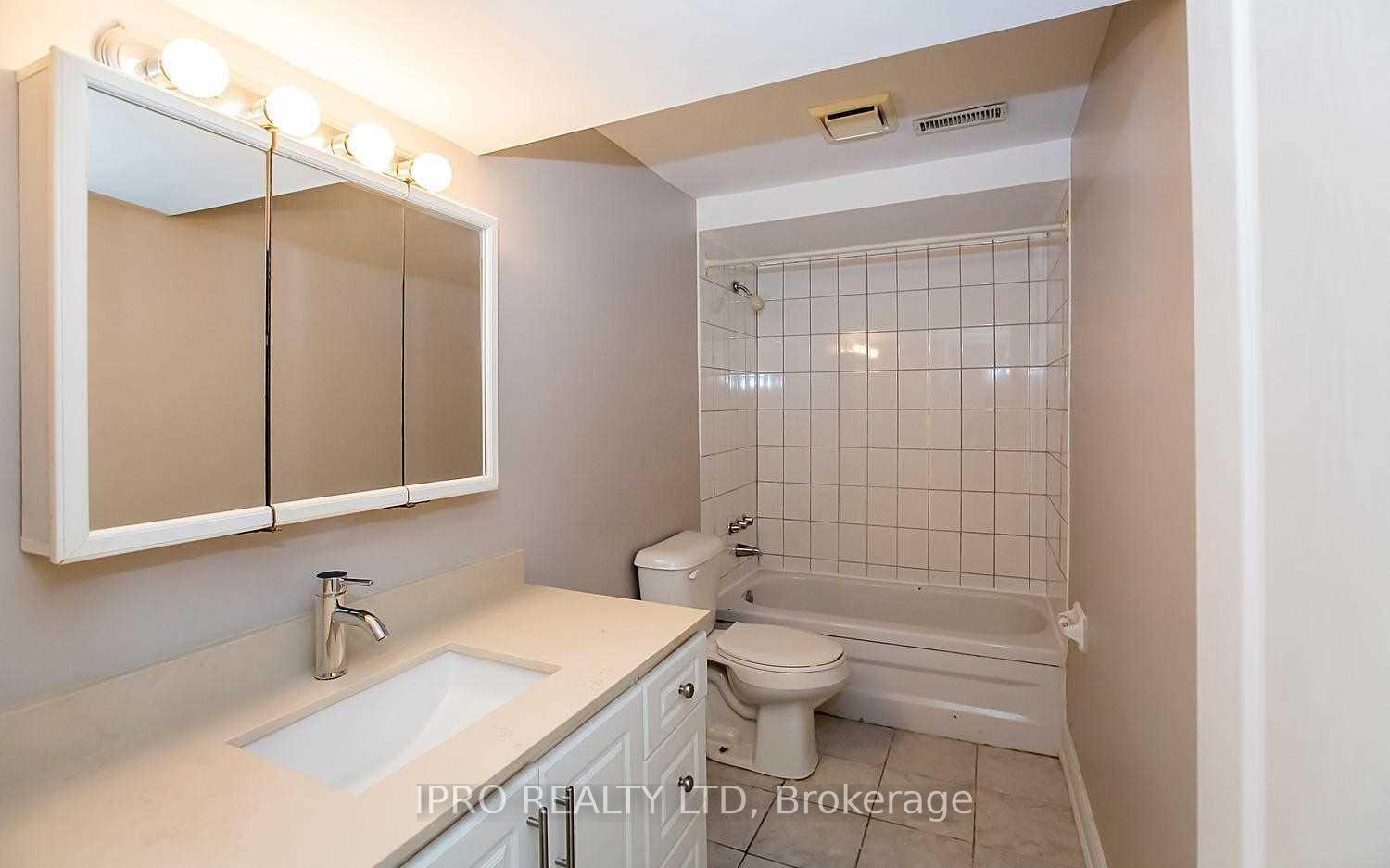 Photo 8 of 22 Norbert Road, Brampton, Brampton South — HOMEH