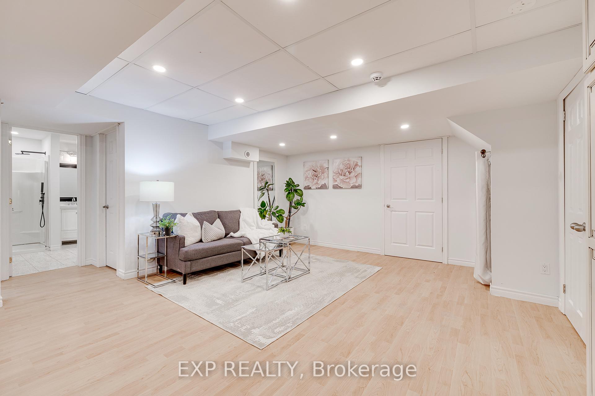 Photo 32 of 44 Pentland Road, Hamilton, Waterdown — HOMEH