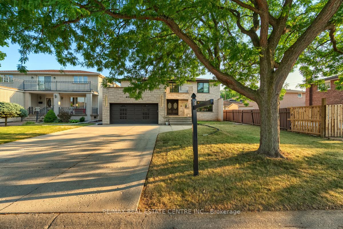 Photo 1 of 4 Earlidawn Court, Hamilton, Stoney Creek — HOMEH