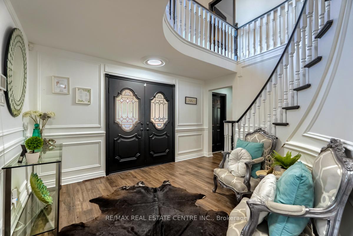 Photo 6 of 4 Earlidawn Court, Hamilton, Stoney Creek — HOMEH