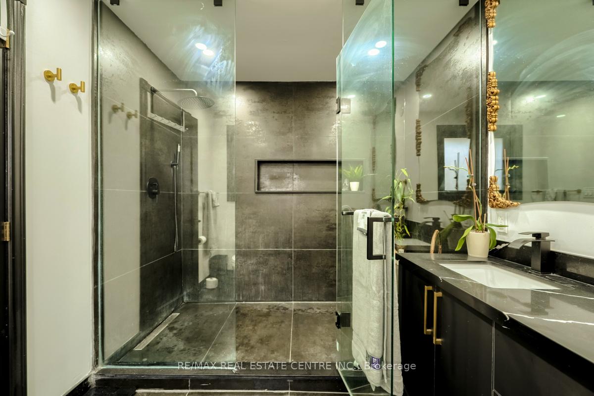 Photo 33 of 4 Earlidawn Court, Hamilton, Stoney Creek — HOMEH