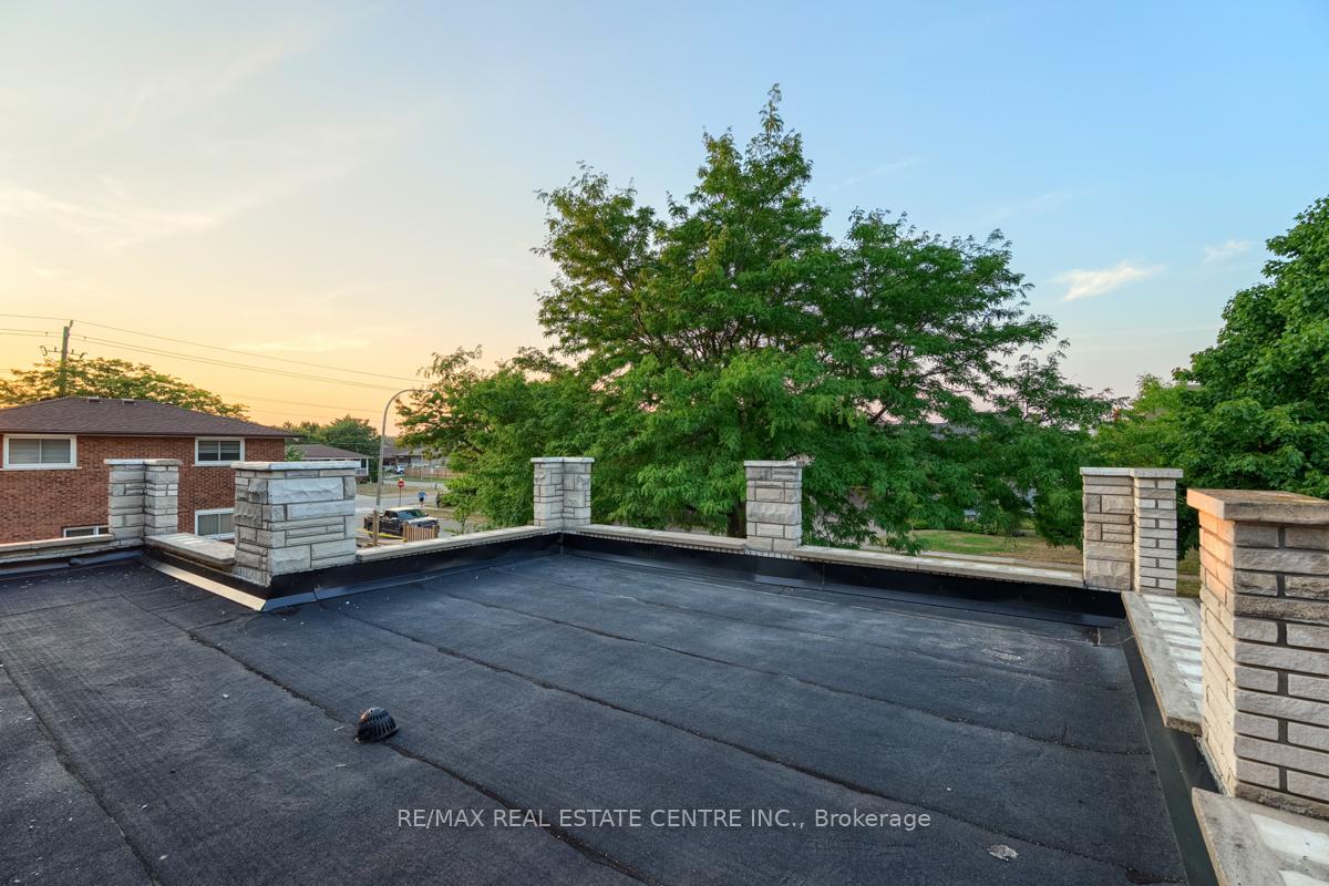 Photo 45 of 4 Earlidawn Court, Hamilton, Stoney Creek — HOMEH