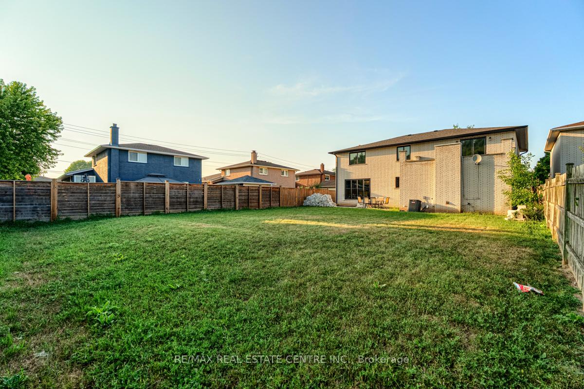 Photo 50 of 4 Earlidawn Court, Hamilton, Stoney Creek — HOMEH