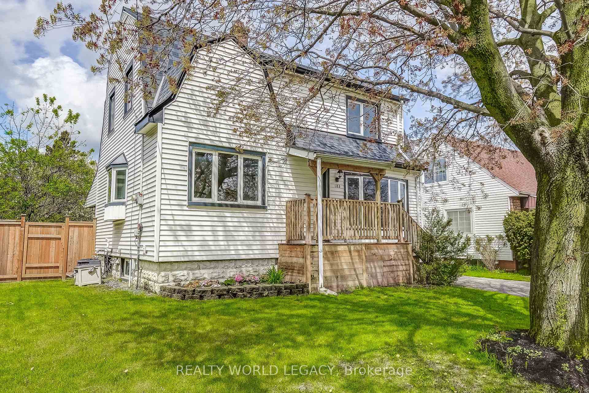 Photo 6 of 183 Nash Road N, Hamilton, Kentley — HOMEH