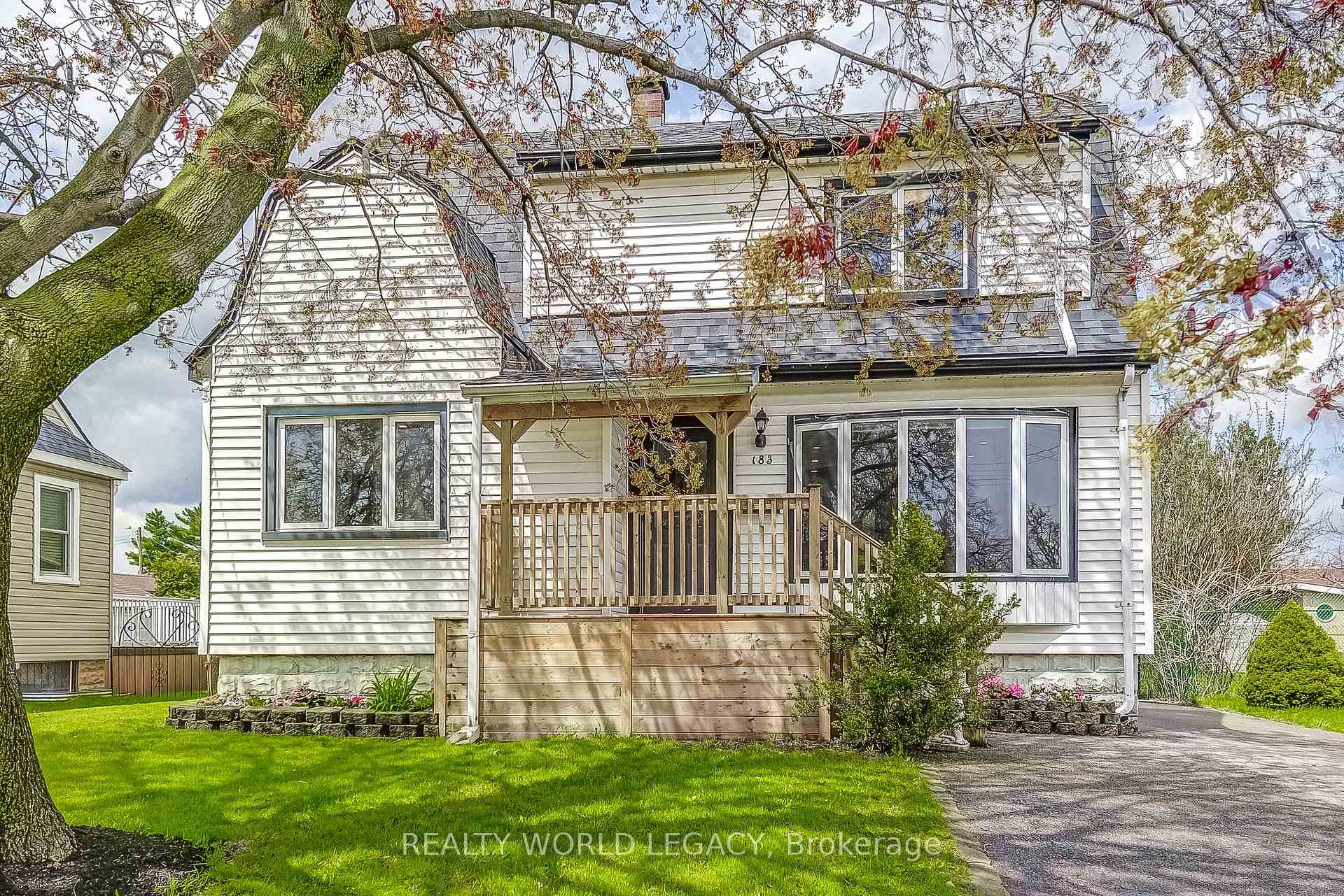 Photo 7 of 183 Nash Road N, Hamilton, Kentley — HOMEH