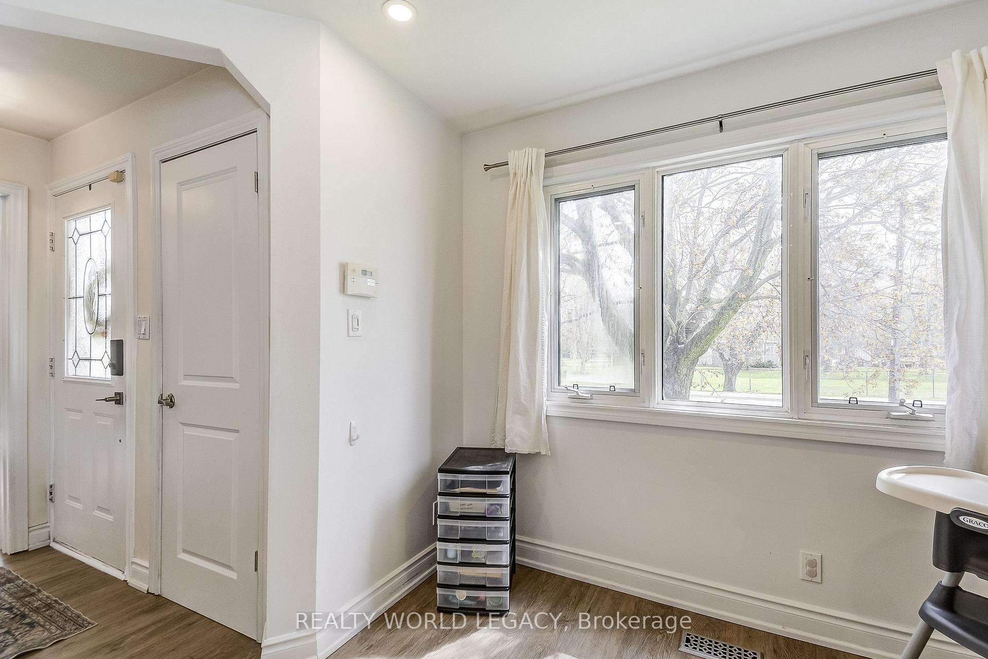 Photo 16 of 183 Nash Road N, Hamilton, Kentley — HOMEH