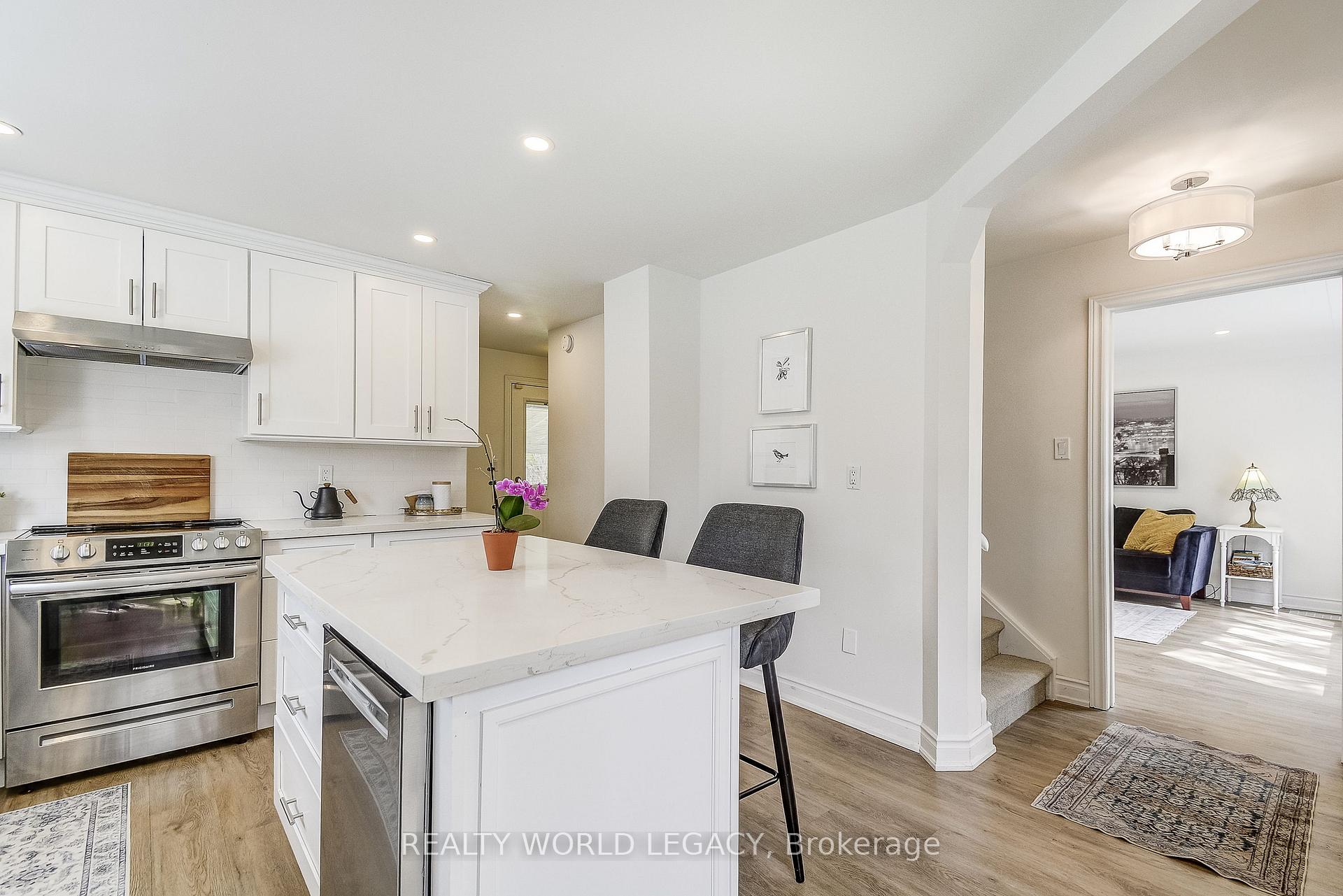 Photo 17 of 183 Nash Road N, Hamilton, Kentley — HOMEH