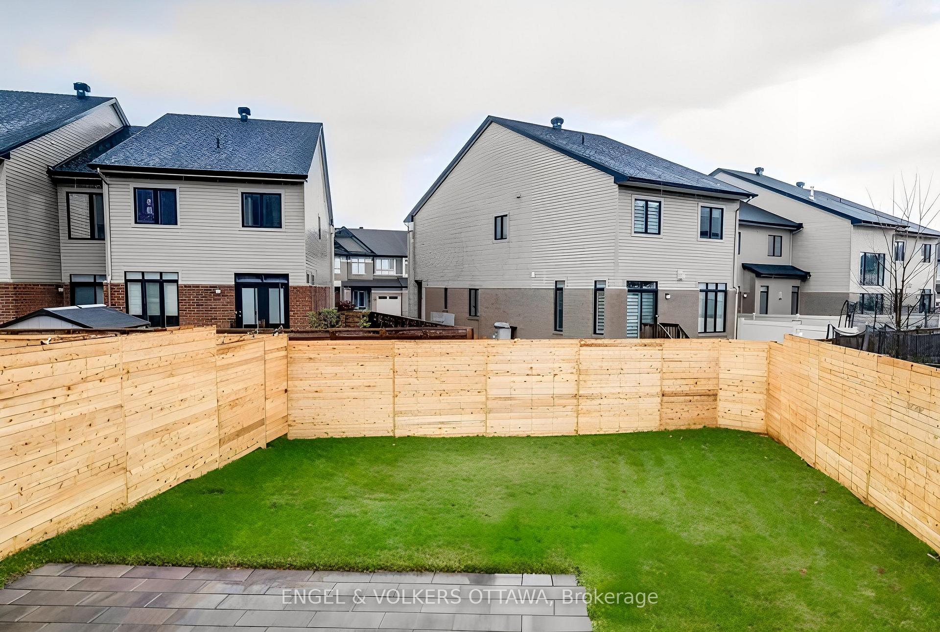 Photo 6 of 761 Brian Good Avenue, Ottawa, Riverside South/Gloucester Glen — HOMEH