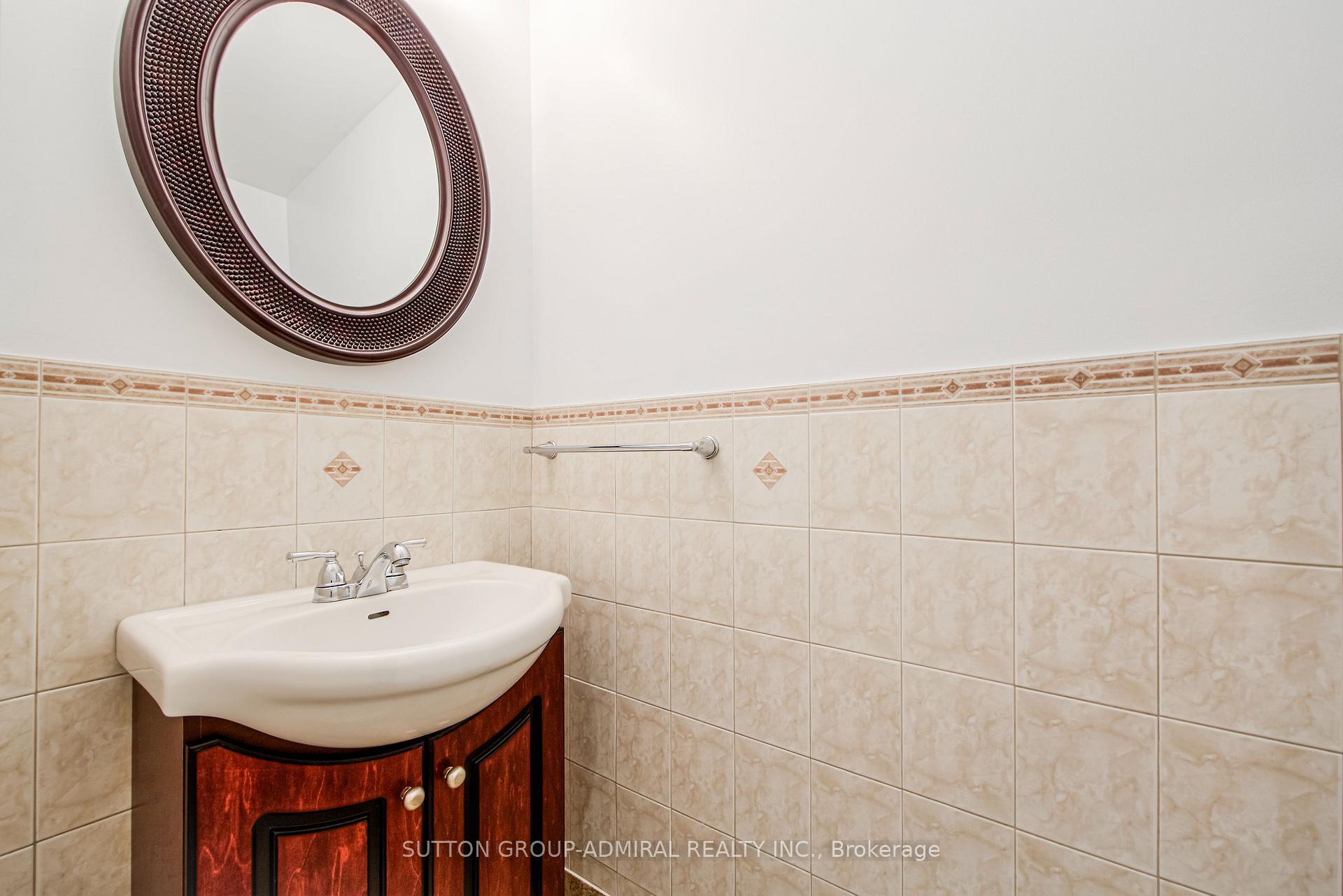 Photo 6 of 23 Millbank Court, Vaughan, Brownridge — HOMEH