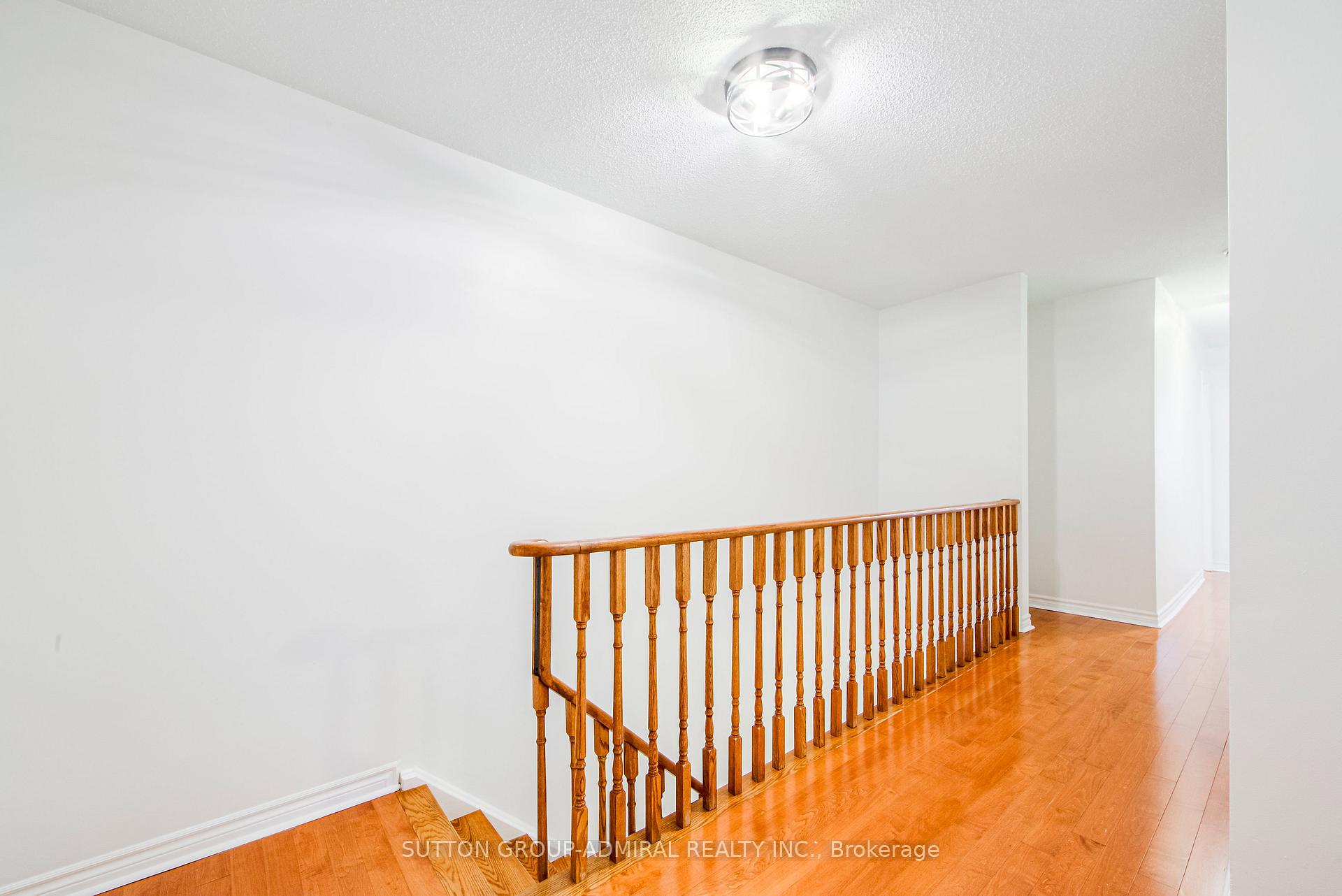 Photo 16 of 23 Millbank Court, Vaughan, Brownridge — HOMEH