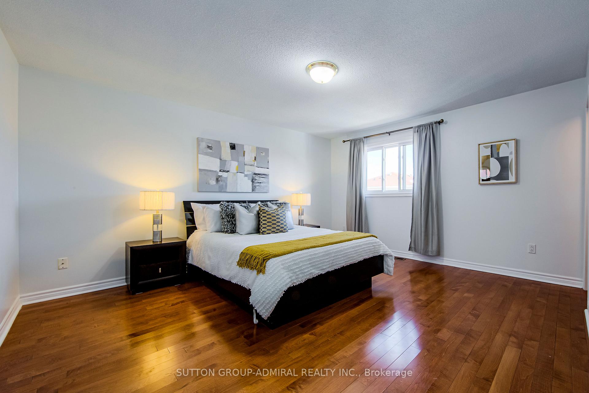 Photo 17 of 23 Millbank Court, Vaughan, Brownridge — HOMEH