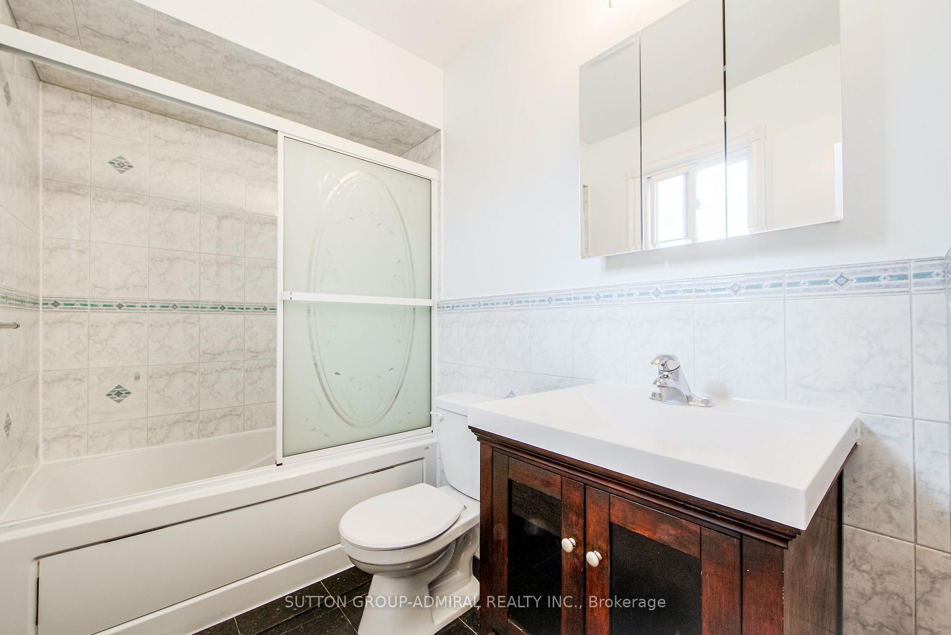 Photo 18 of 23 Millbank Court, Vaughan, Brownridge — HOMEH