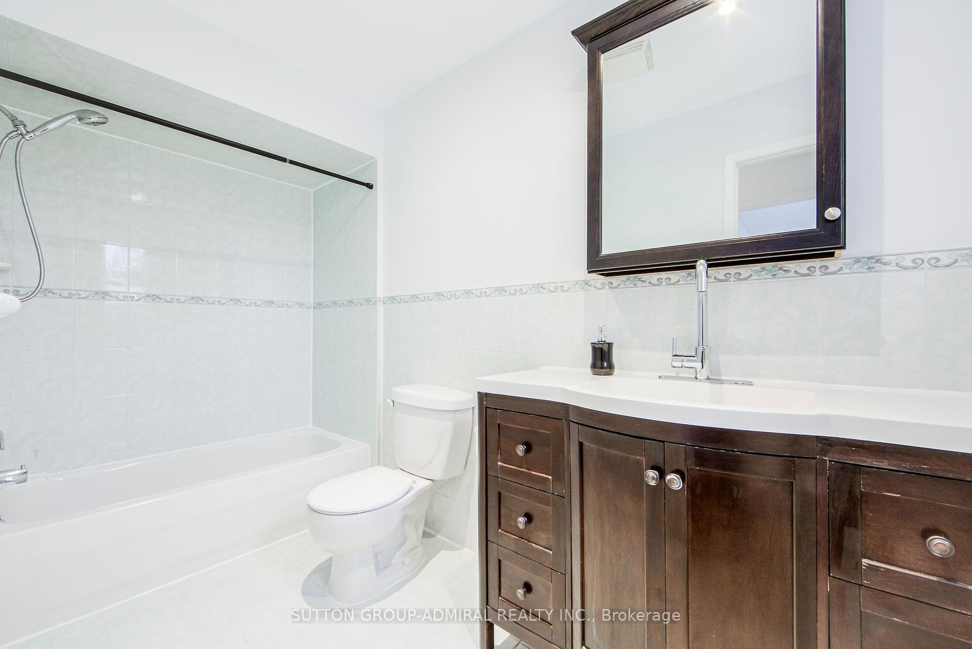 Photo 21 of 23 Millbank Court, Vaughan, Brownridge — HOMEH