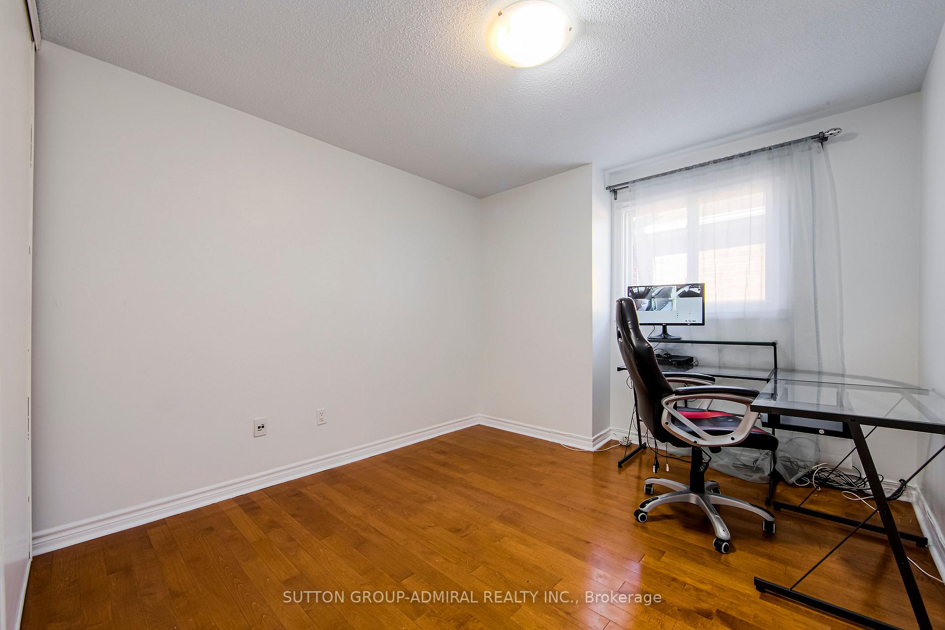 Photo 22 of 23 Millbank Court, Vaughan, Brownridge — HOMEH